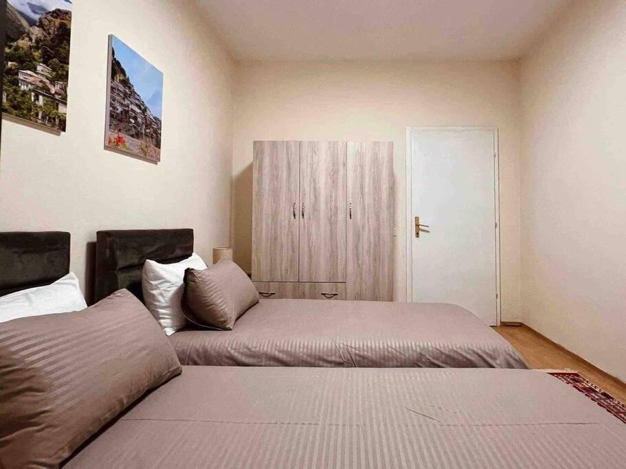 Zarlett House, Pazari Ri ,Villa With Garden,Parking تيرانا المظهر الخارجي الصورة